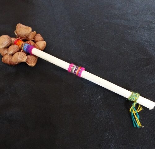 Instruments de percussion avec son manche