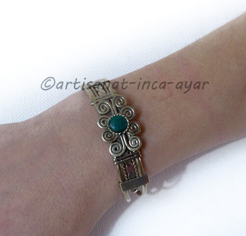 Bracelet en métal argenté en filigrane et pierre de chrysocolle