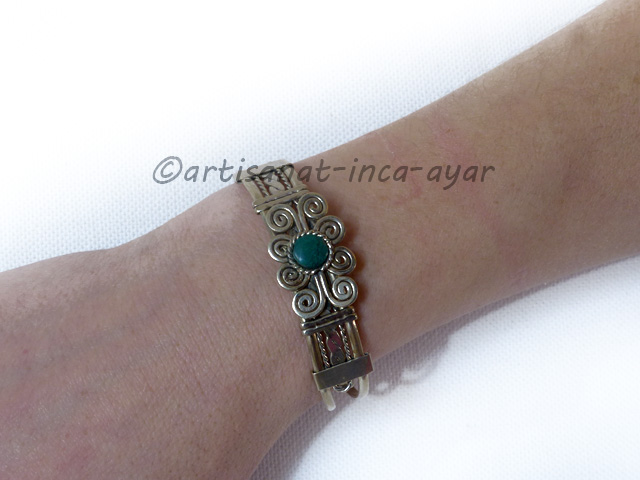 Bracelet en métal argenté en filigrane et pierre de chrysocolle