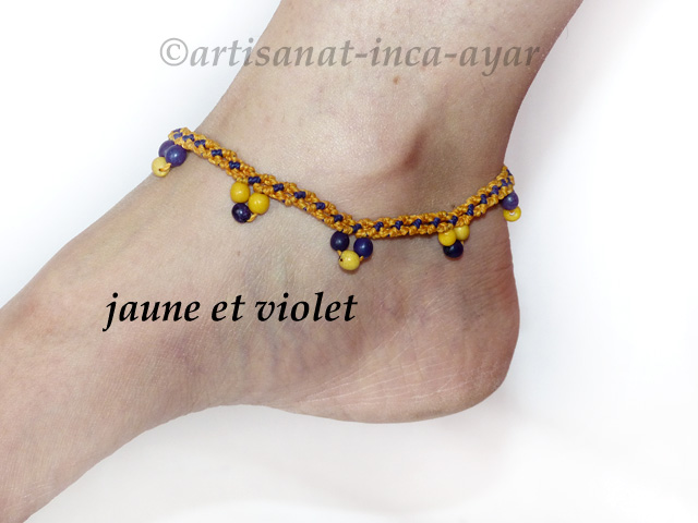Bracelets de cheville en macramé
