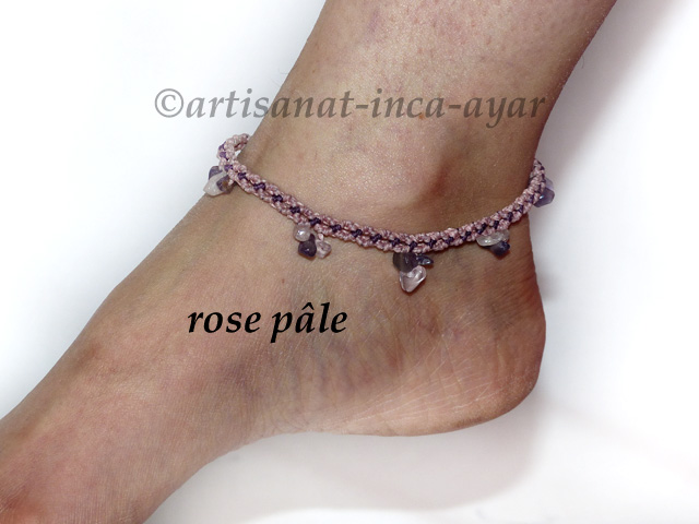 Bracelets de cheville en macramé