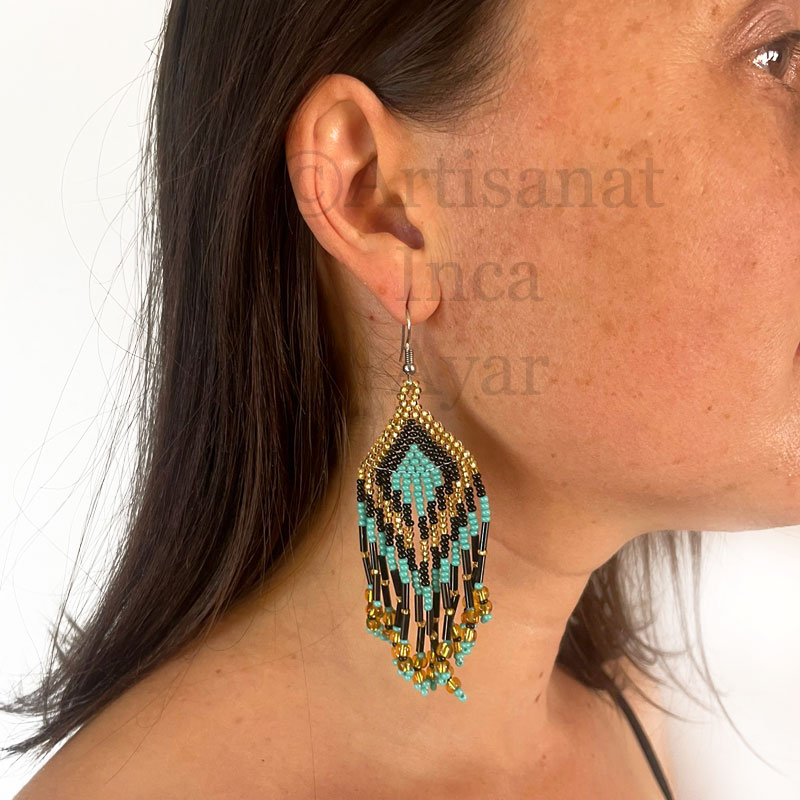 Boucles d'oreilles en perles de rocaille bleu, doré et noir