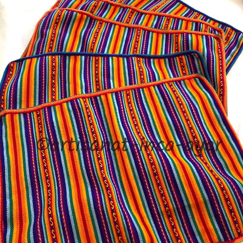 Sets de table en tissu péruvien couleurs arc en ciel