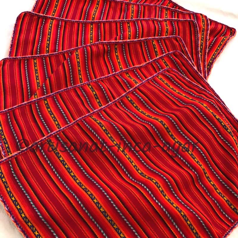 Sets de table en tissu péruvien rouge