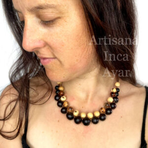 Collier double rangée de graines naturelles
