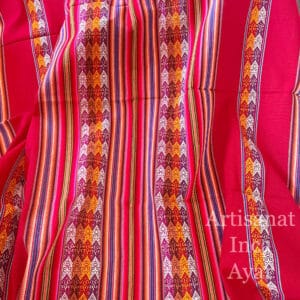 Tissu péruvien rouge et multicolore